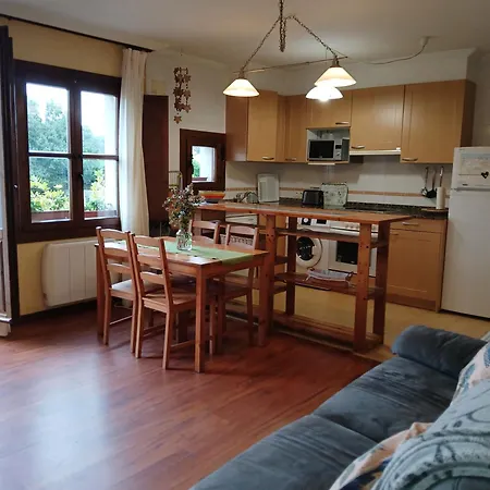 Apartamento Acogedor Bajo Con Terraza Y Vistas Nueva De Llanes